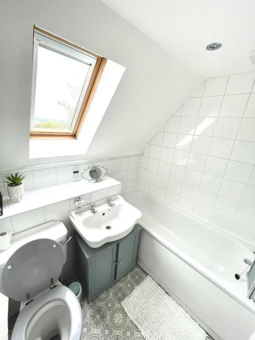 High-End 2 Bed Maisonette In Beaulieu Park Broomfield  Bagian luar foto