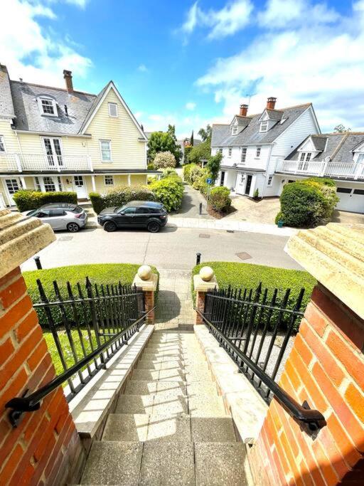 High-End 2 Bed Maisonette In Beaulieu Park Broomfield  Bagian luar foto